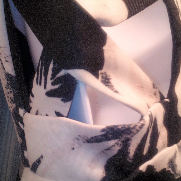 Trac Strapless Skater Dress Light padding White Flowers on Black  Size M… - Picture 5 of 6